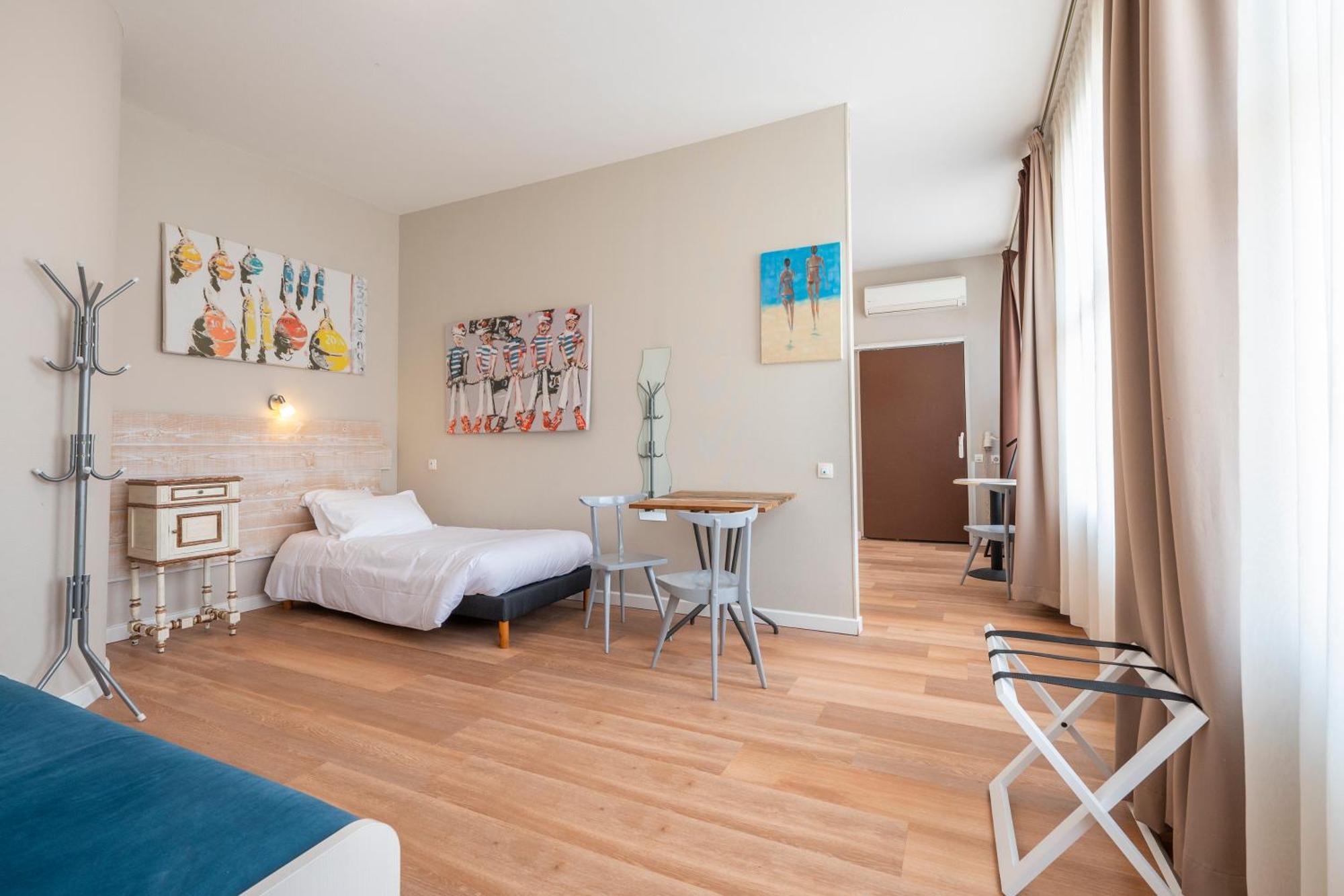 Hotel Les Pins Saint-Trojan-les-Bains Exterior foto